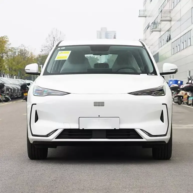 Geely Galaxy E5 الیکٹرک وہیکلز کو EV مارکیٹ میں کیا چیز نمایاں کرتی ہے۔
